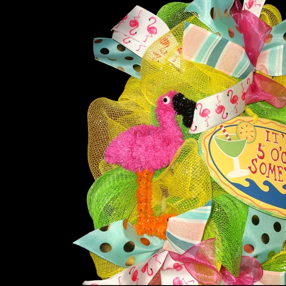 IT'S 5 O'CLOCK SOMEWHERE HANDMADE 🦩 FLAMINGO SUMMER WREATH - Picture 2 of 3
